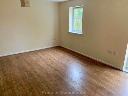 Newbridge Close, Radcliffe, M26 - Photo 5