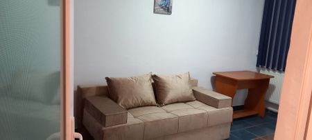 Inchiriez garsoniera pe str Hipodrom langa Liceul Pedagogic Braila - Fotografie 5