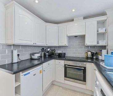 Amhurst Walk, Thamesmead, SE28 - Photo 3