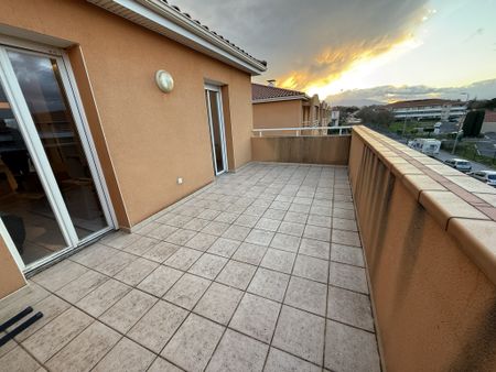 Bel appartement F3 avec terrasses et parking - Photo 2