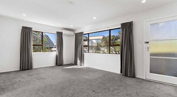 2 Bedrooms - Red Beach - Photo 1