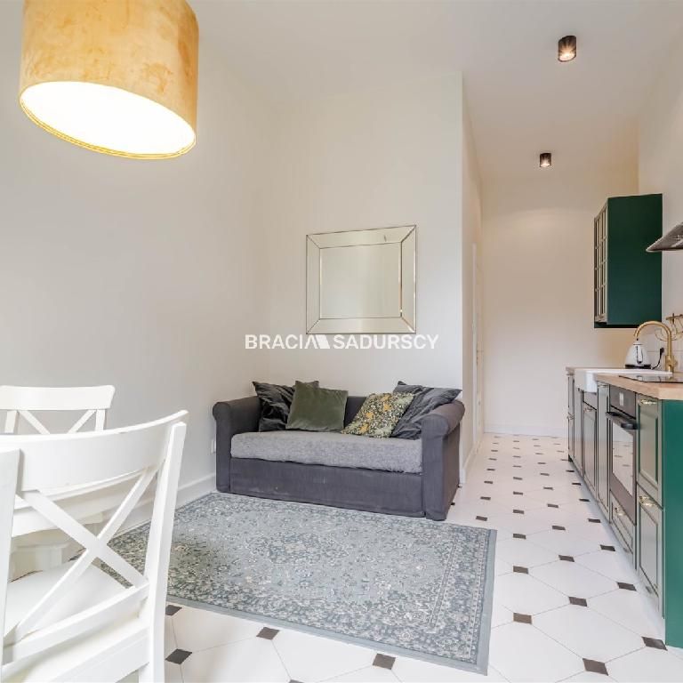 Mieszkanie małopolskie Kraków powierzchnia 40.0 m² C206-WM-71358 - Фото 1