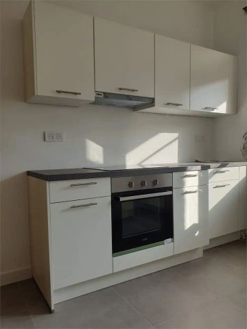 Mooi centraal gelegen appartement met 2 slaapkamers! - Photo 5