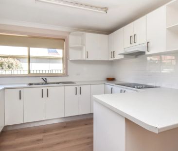 2/65 Kenna Street, - Photo 1