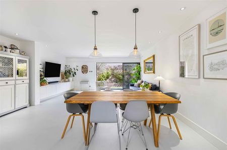 Parkhill Walk, Belsize Park, London - Photo 2