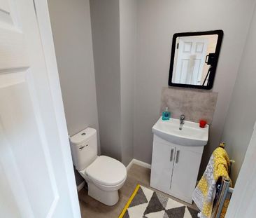 1 bedroom in a house share to rent - Photo 6