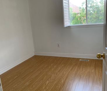 For Lease - 3389 Wild Cherry Lane, Mississauga, Ontario - Photo 5