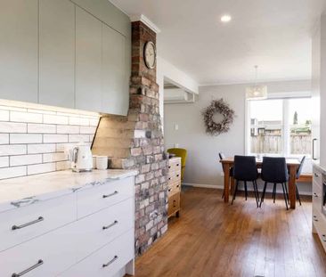 Modern comfort and generous space - Photo 4