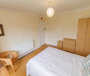 3 St. James' Drive - Photo 2