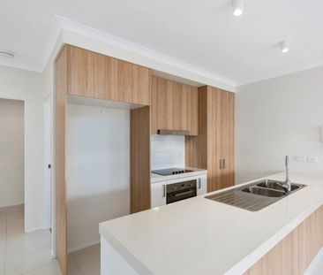 301/8 Norman Street, Southport QLD 4215 - Apartment For Rent - $700... - Photo 3