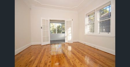 Renovated 3 Bedroom Home (close proximity to Epping station) - Photo 3
