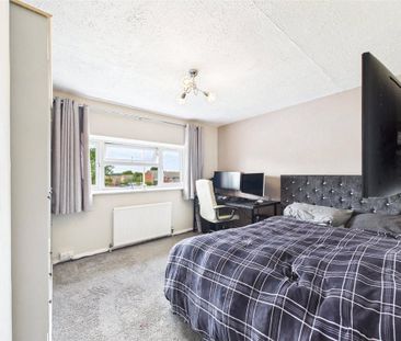 3 bedroom semi-detached house to rent - Photo 3