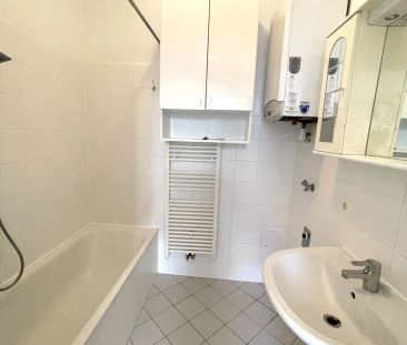 NÄHE U3 ENKPLATZ - SONNIGE 2 ZIMMER UND GROSSE WOHNKÜCHE - HOFSEITI... - Photo 2