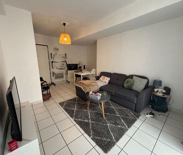 Location Appartement 2 pièces 38m² - Photo 1