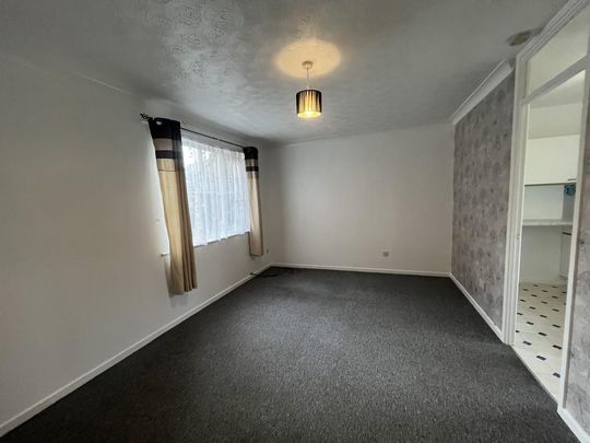 1 bedroom ground floor flat to rent - Photo 1