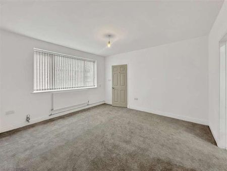 Leverhulme Avenue, Bolton, BL3 - Photo 2
