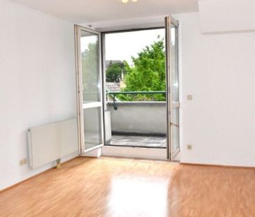 Ruhige, elegante Wohnung im Grünen mit zwei Balkonen - Photo 6