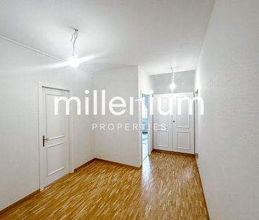 Duplex en attique rénové dans le vieux Carouge - Photo 5