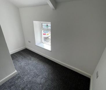 3 bedroom detached house to rent - Photo 2