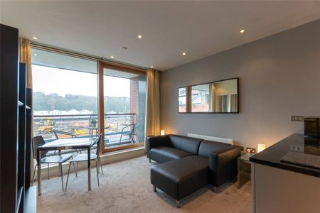 2, Quayside Lofts, 58 Close, Newcastle Upon Tyne, NE1 3RJ - Photo 2