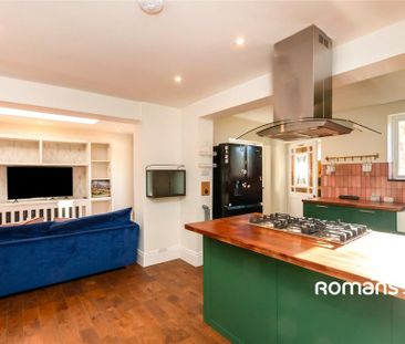 2 bedroom semi-detached house to rent - Photo 2