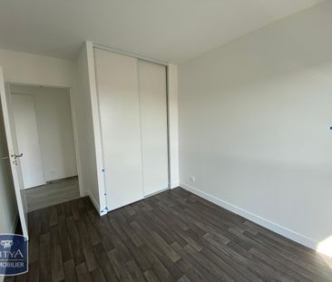 Location Appartement 4 pièces 77m² POITIERS 86000 - Photo 2