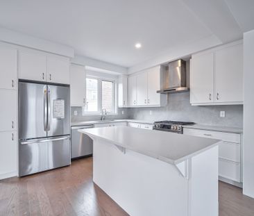 For Lease - 3102 Harasym Trail, Oakville, Ontario - Photo 3