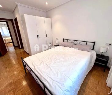 Piso en alquiler en La Calzada - Foto 4