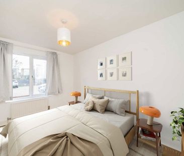 Trinity Road, SW19 8QT, London - Photo 3