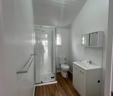 Beautifully Renovated Unit in Great Location - Photo 4