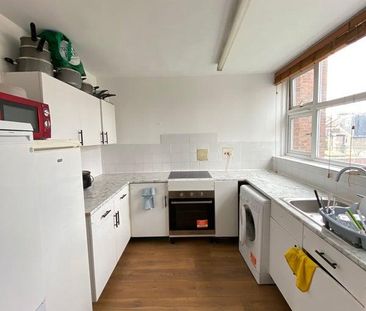 3 bedroom flat share to rent - Photo 5