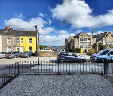 Clare Terrace, Falmouth, TR11 - Photo 1