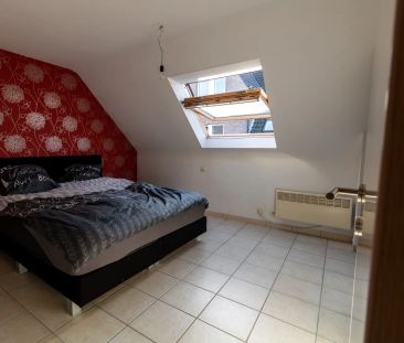 Ruim duplex appartement met zonnig terras in centrum Koekelare - Photo 6