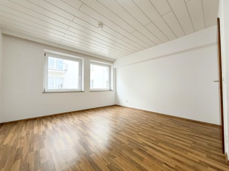 HELLE 2-ZIMMERWOHNUNG ZU MIETEN! - Photo 3