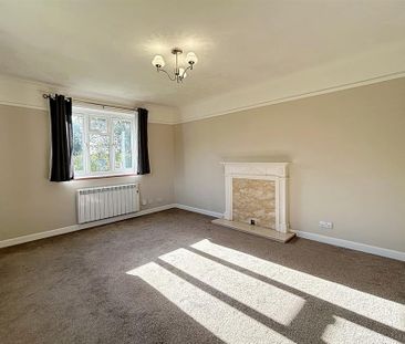 3 bedroom detached bungalow to rent - Photo 1