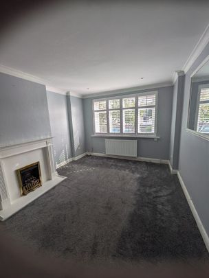 3 Bed End Terrace, Michael Road, SE25 - Photo 1