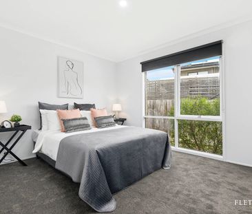 39 Blandford Cres, Bayswater North VIC 3153 - House For Rent | Domain - Photo 1