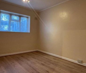 Woodshire Road, Dagenham, RM10 - Photo 6