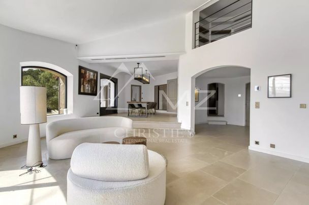 Mougins - Vue dégagée sur les collines et la mer - 5 chambres - Photo 1