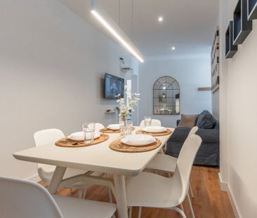 Bright room with balcony on Redondilla Street - Photo 5