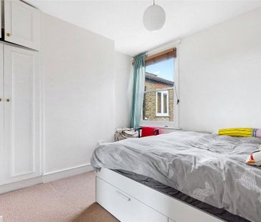 2 bedroom maisonette to rent - Photo 4