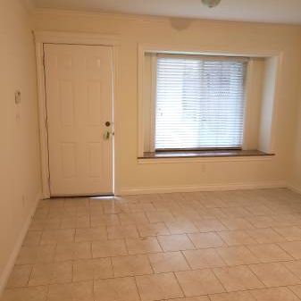 1 Bedroom Suite - Excellent Location! - Photo 3