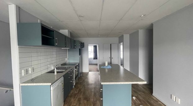 Charming 3-Bedroom Home - Photo 1