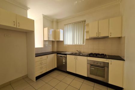 TOP FLOOR VALUE-PACKED APARTMENT! - Photo 4