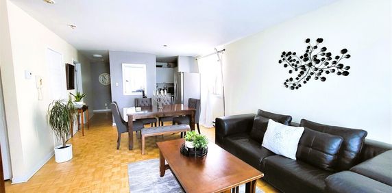 GRAND 5 1/2 PRES DU METRO LONGUEUIL - Photo 2