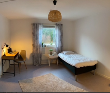 Björnkullaringen, Huddinge - Photo 2