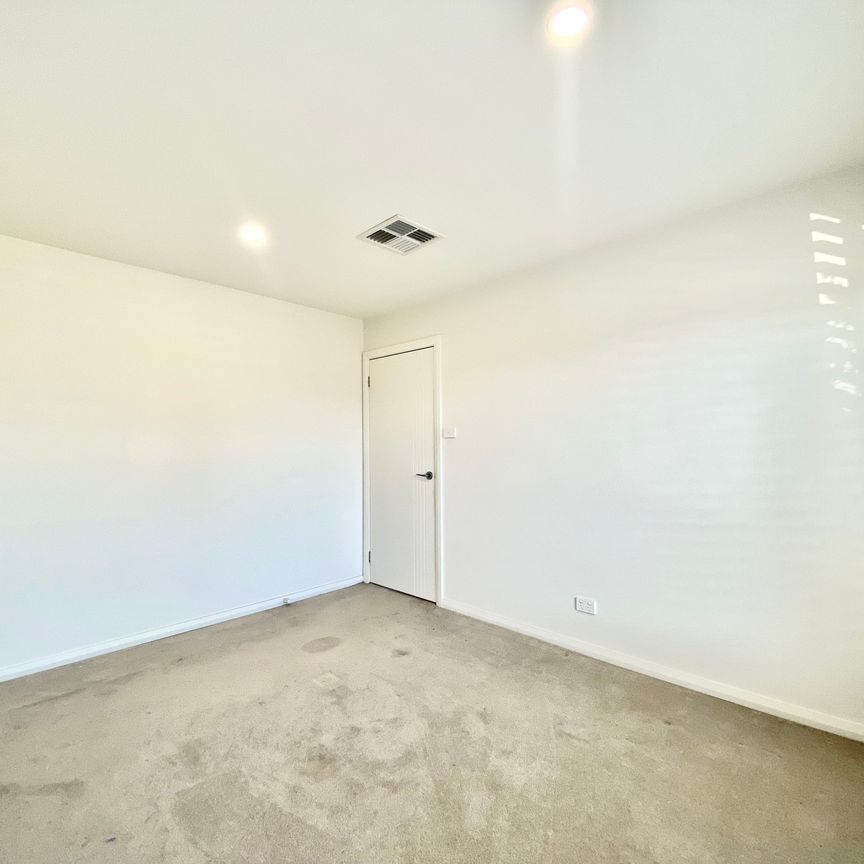 Experience Unmatched Luxury in Denham Court! - Photo 1
