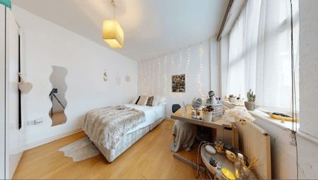 5 Bed Semi-Detached House, Bute Avenue, NG7 - Photo 2