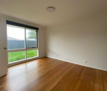 Welcome to 16 Eastern Street, a beautifully renovated family home. - Photo 4