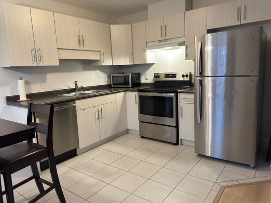 For Lease - 218 Heron Street, Welland, Ontario - Photo 1